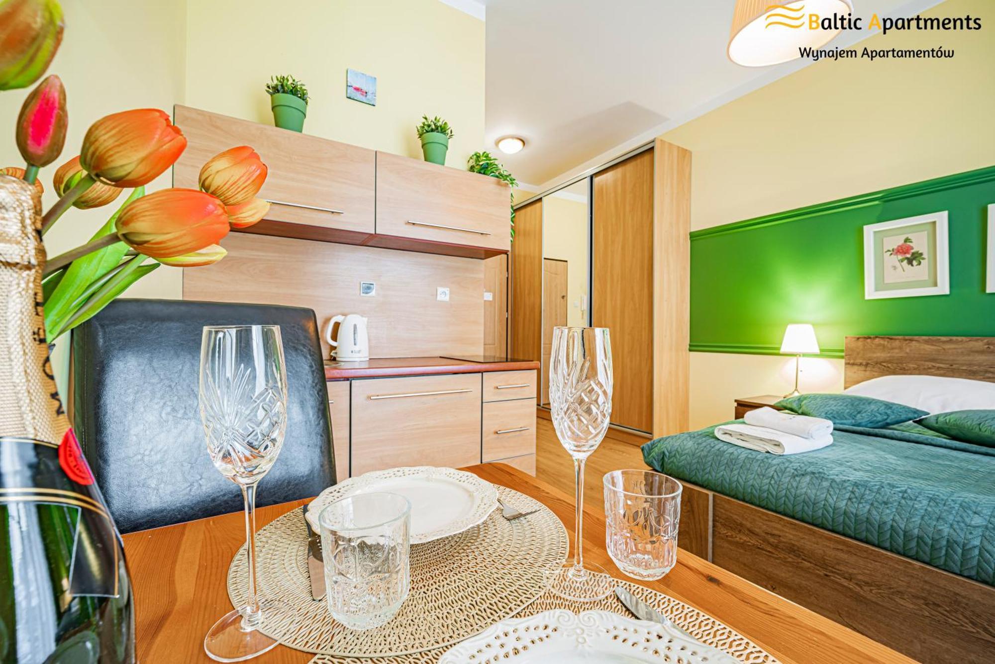 Baltic Apartments - Apartamenty Korony Piastow Świnoujście Buitenkant foto